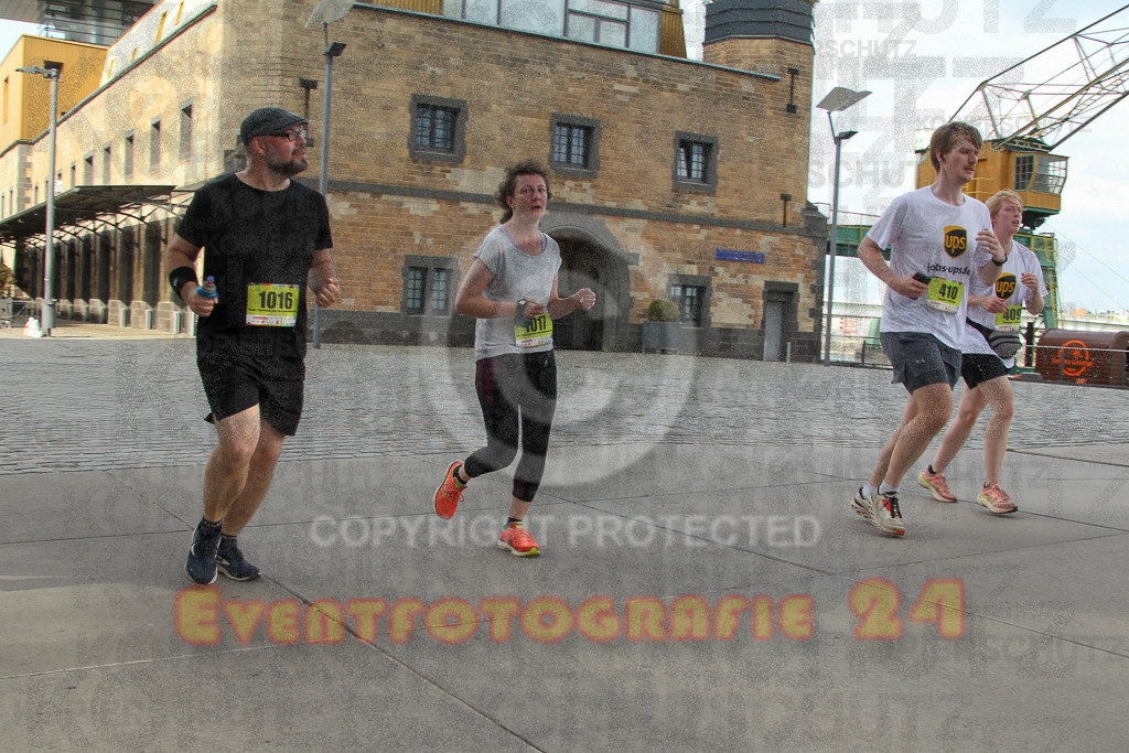 250920_1535_EV4_9232 | Sportfotografie im Rhein-Sieg Kreis, Köln, Bonn, NRW, Rheinland Pfalz, Hessen, etc. Unser Tätigkeitsfeld umfasst den Laufsport vom Volkslauf über den Marathon, Duathlon, Triathon bis zum Ultralauf wie Kölnpfad Ultra oder Schindertrail.