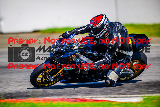 MaZZes_FotoMatrix_240520_6021986_0419 | WEISS