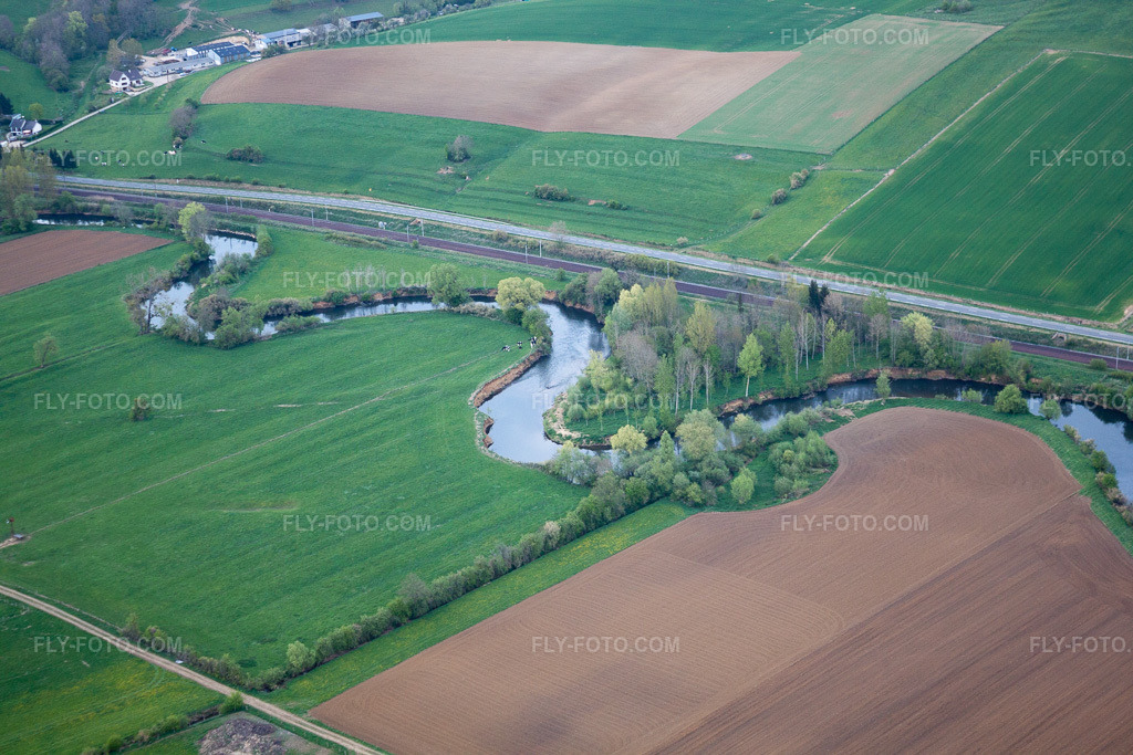 Aerial view: View of the town in Fromy in the state Ardennes, France.Photo: IMG_39781.jpg taken on 04/16/2011 by Werner Riehm/FLY-FOTO.comResolution of the original: 4752 x 3168 px