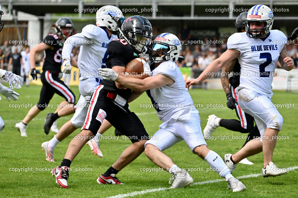 Carinthian Lions vs. Cineplexx Blue Devils | #80 Pacella Alessandro Carinthian Lion, Carinthian Lions vs. Cineplexx Blue Devils, Carinthian Lions vs. Cineplexx Blue Devils am 09.06.2025 in Klagenfurt (ASV Sportplatz), Austria, (Photo by Bernd Stefan)