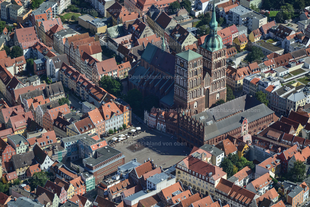 3638147 | STRALSUND 25.08.2016 Kirchengebäude der Sankt Nikolai -Gemeinde im Ortsteil Andershof in Stralsund im Bundesland Mecklenburg-Vorpommern. Weiterführende Informationen bei: Ev. Kirchengemeinde St. Nikolai,  Hansestadt Stralsund. // church building Sankt Nikolai -Gemeinde in the district Andershof in Stralsund in the state Mecklenburg - Western Pomerania. Further information at: Ev. Kirchengemeinde St. Nikolai,  Hansestadt Stralsund. Foto: Gerhard Launer