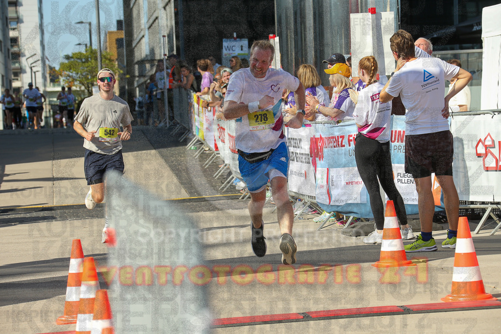 240921_1526_EX1_5571 | Sportfotografie im Rhein-Sieg Kreis, Köln, Bonn, NRW, Rheinland Pfalz, Hessen, etc. Unser Tätigkeitsfeld umfasst den Laufsport vom Volkslauf über den Marathon, Duathlon, Triathon bis zum Ultralauf wie Kölnpfad Ultra oder Schindertrail.