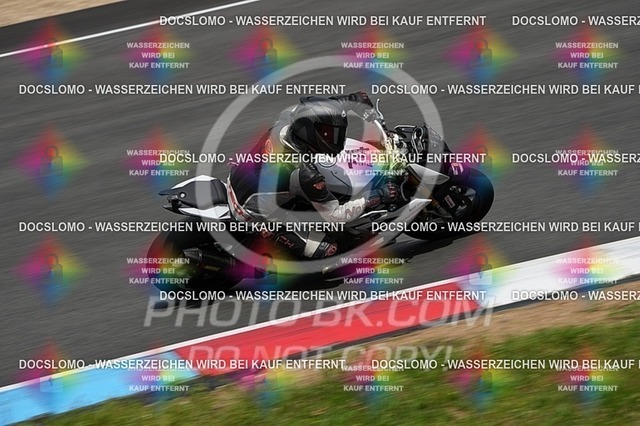 2025_08_01_PBK_16587 | Sportfotografie; SlowMotion; Video; Rennstrecke; Hafeneger; RSE; Speer; Trackday; Motorsportarena; Hockenheimring; Brno; Most; Barcelona; Valencia, Benny; Kaetzmer;
