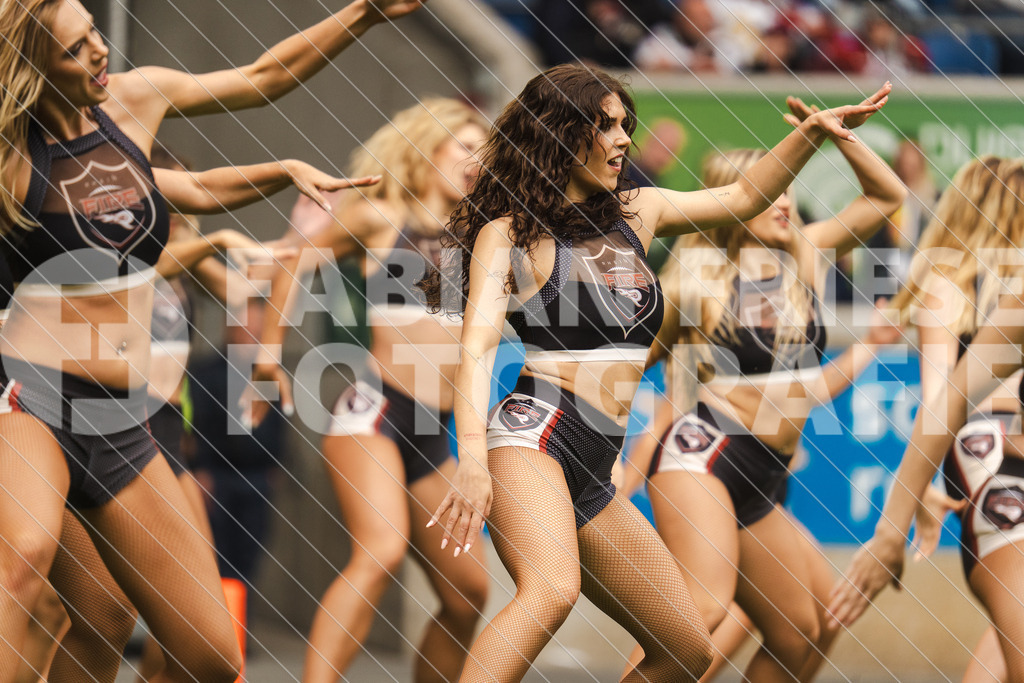 GER Rhein Fire vs. Paris Musketeers, Football, European League of Football, Spieltag 4, Saison 2025, 08.06.2025 | GER Rhein Fire vs. Paris Musketeers, Football, European League of Football, Spieltag 4, Saison 2025, 08.06.2025Foto: Fabian Friese - Realisiert mit Pictrs.com