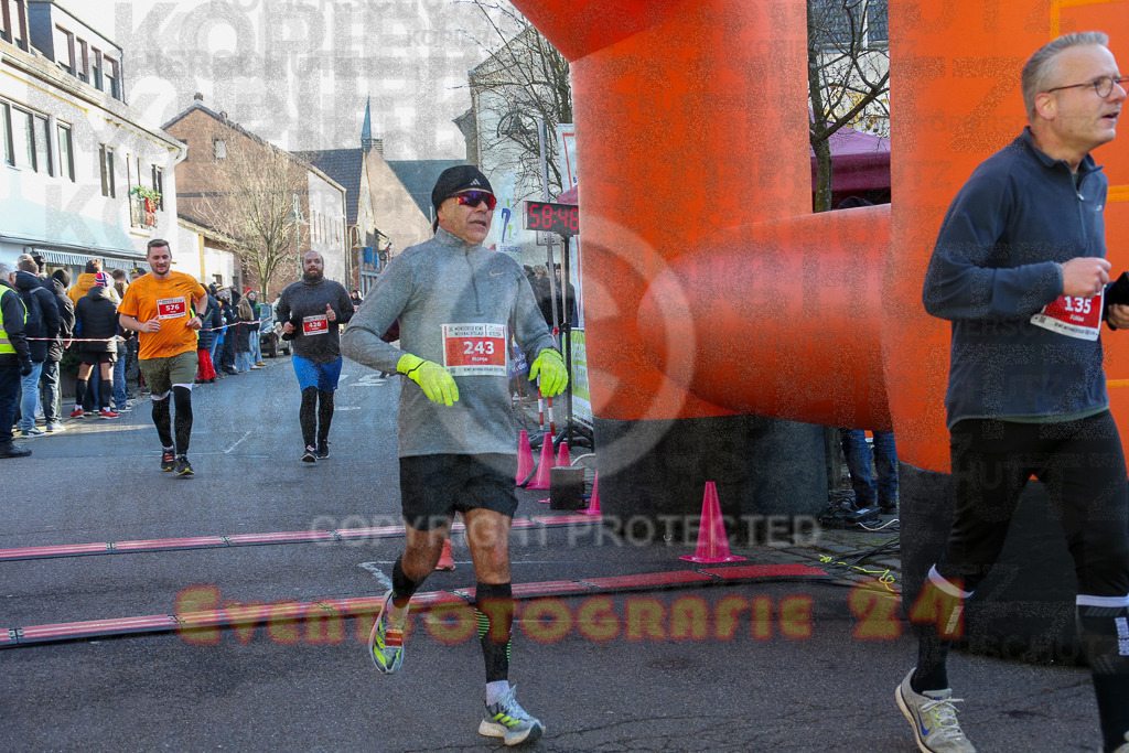 241201_1235_EX1_2762 | Sportfotografie im Rhein-Sieg Kreis, Köln, Bonn, NRW, Rheinland Pfalz, Hessen, etc. Unser Tätigkeitsfeld umfasst den Laufsport vom Volkslauf über den Marathon, Duathlon, Triathon bis zum Ultralauf wie Kölnpfad Ultra oder Schindertrail.