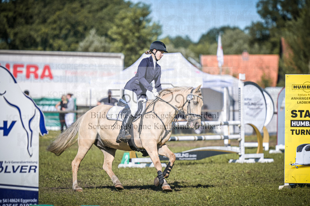 DOS_1637 | Entdecke hochwertige Reitturnierfotos von Foto Oger. Professionell, emotional und authentisch – jetzt Lieblingsmomente im Shop bestellen.Deutschlandweite Turnierfotografie. - Realisiert mit Pictrs.com