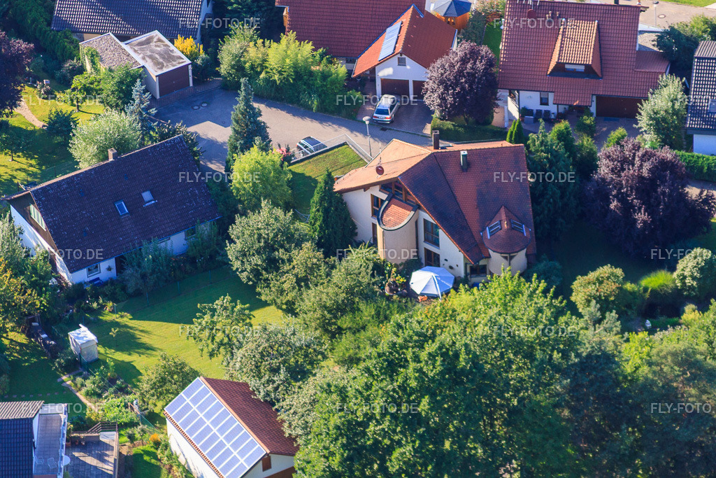 Kleinwäldle | Luftbild: Kleinwäldle im Ortsteil Ellmendingen in Keltern im Bundesland Baden-Württemberg in Deutschland. Foto: IMG_32467.jpg vom 21.08.2010 durch Werner Riehm/FLY-FOTO.de - Realisiert mit Pictrs.com