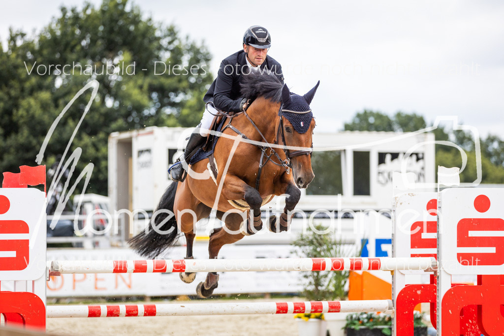 BHO-2PhSpr-M-5-2364 | MomenTaufnahmen Pferdesportfotos