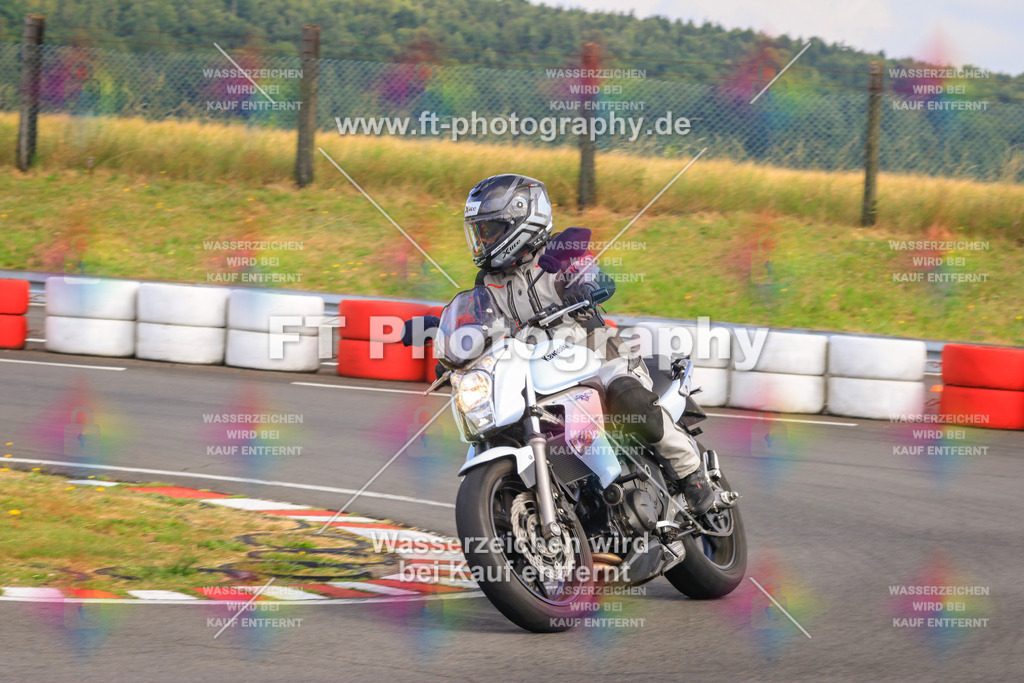 _DSK2327 | Hier findet Ihr Bilder von Touristenfahrten auf der Nürburgring Nordschleife oder von anderen Veranstaltungen die ich besucht habe. Viel Spass beim Durch Schauen 