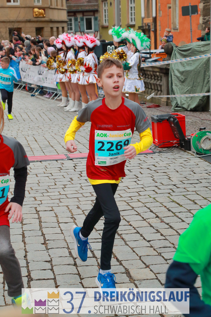 AOK JuniorCup 400m | 3Koenigslauf 2023 - Realisiert mit Pictrs.com