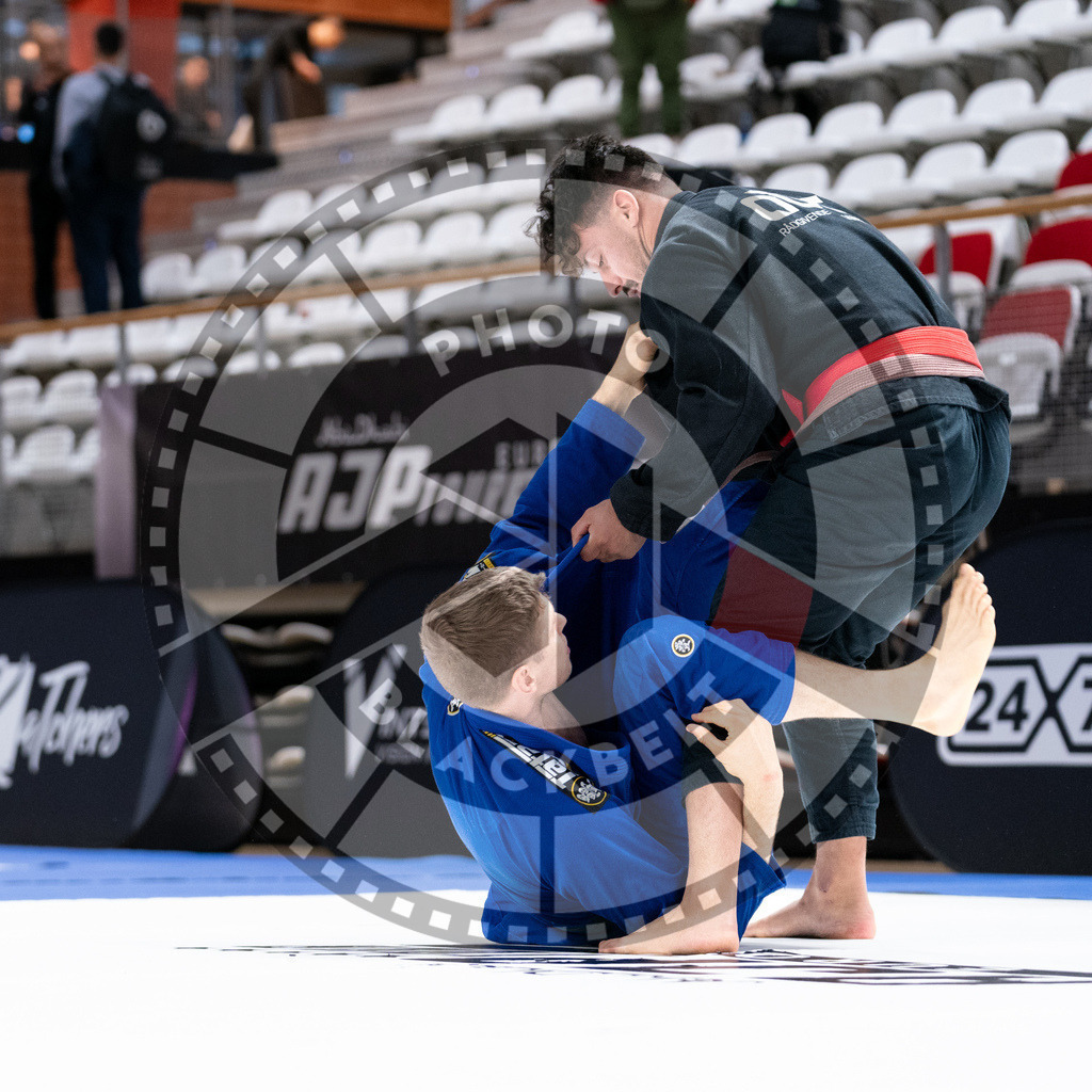 20241012PBB5340 | Athletes compete during the AJP Tour Europe Continental Jiu-Jitsu Professional Championship on October 12, 2024 in Almere near Amsterdam, Netherlands. © Chiara Dazi / photoblackbelt