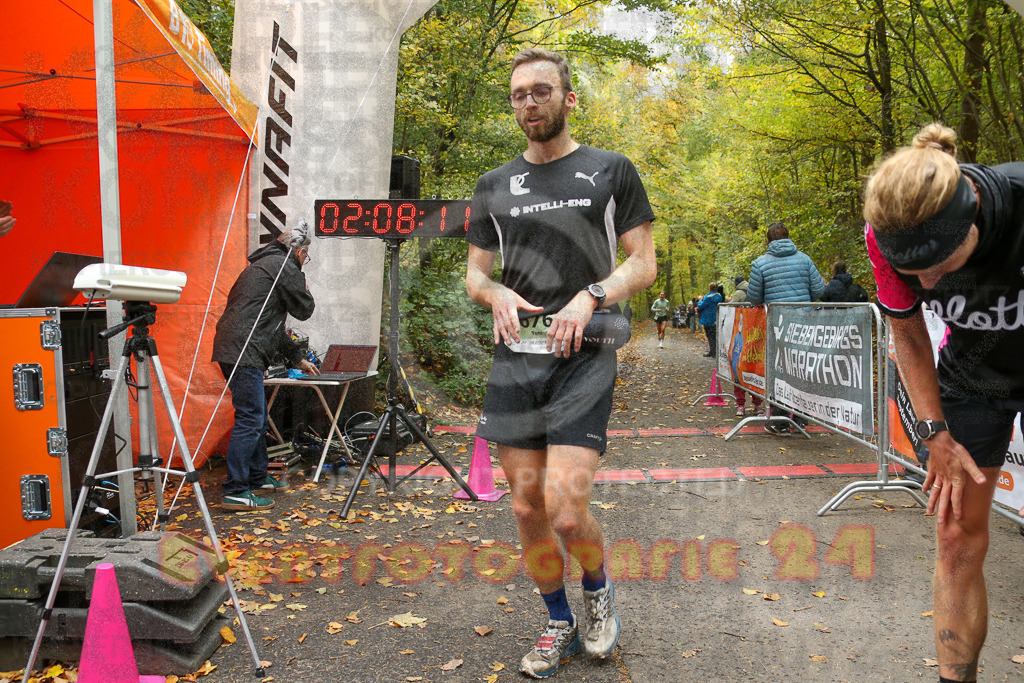 251026_1209_EX1_9935 | Sportfotografie im Rhein-Sieg Kreis, Köln, Bonn, NRW, Rheinland Pfalz, Hessen, etc. Unser Tätigkeitsfeld umfasst den Laufsport vom Volkslauf über den Marathon, Duathlon, Triathon bis zum Ultralauf wie Kölnpfad Ultra oder Schindertrail.