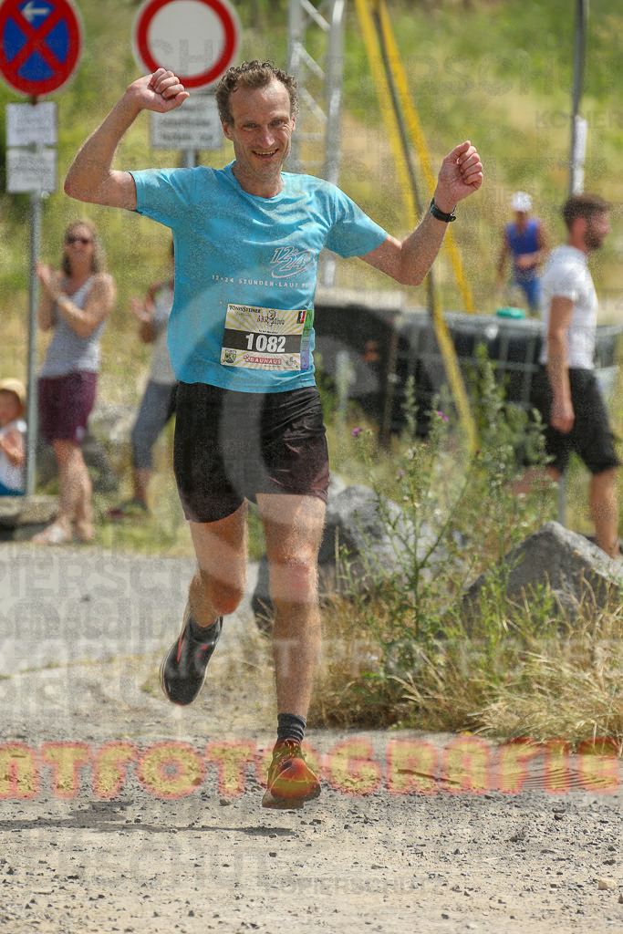 220618_1215_EX1_9736 | Sportfotografie im Rhein-Sieg Kreis, Köln, Bonn, NRW, Rheinland Pfalz, Hessen, etc. Unser Tätigkeitsfeld umfasst den Laufsport vom Volkslauf über den Marathon, Duathlon, Triathon bis zum Ultralauf wie Kölnpfad Ultra oder Schindertrail.