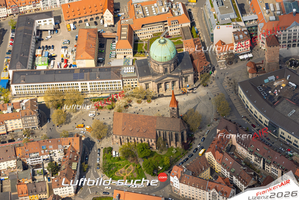 Das Luftbild zeigt Jakobsplatz Nürnberg - Die Luftaufnahme wurde 2023 vom UL-Flugzeug aus erstellt ( keine Drohne ) - Hochauflösende Luftaufnahme - Für grossformatige Ausdrucke geeignet. Die Geschenkidee !Mit Lizenz und Bildrechte bestellbar