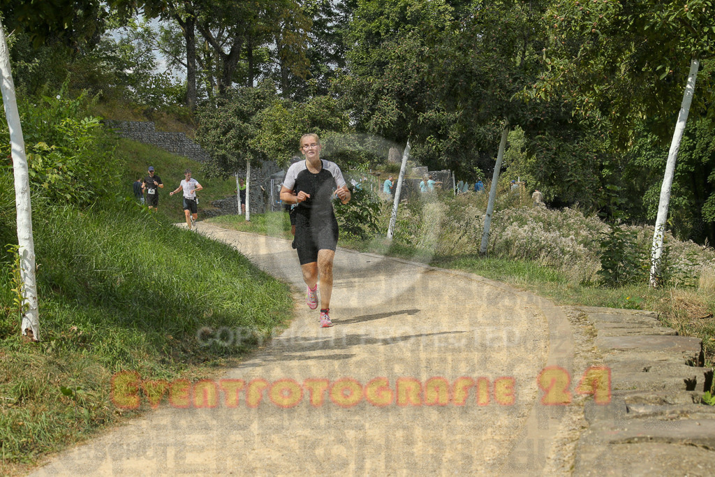 250824_1339_EX1_3164 | Sportfotografie im Rhein-Sieg Kreis, Köln, Bonn, NRW, Rheinland Pfalz, Hessen, etc. Unser Tätigkeitsfeld umfasst den Laufsport vom Volkslauf über den Marathon, Duathlon, Triathon bis zum Ultralauf wie Kölnpfad Ultra oder Schindertrail.