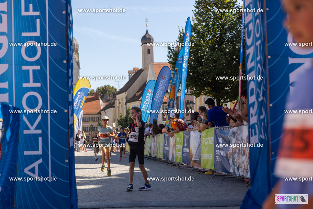 VJ__3285 | Stadtlauf Erding 2025 #stadtlauferding #erdingstadtlauf #stadtlauf_erding #laufmotivation #trisporterding #yourpictrs #sportshot_your_pictrs
