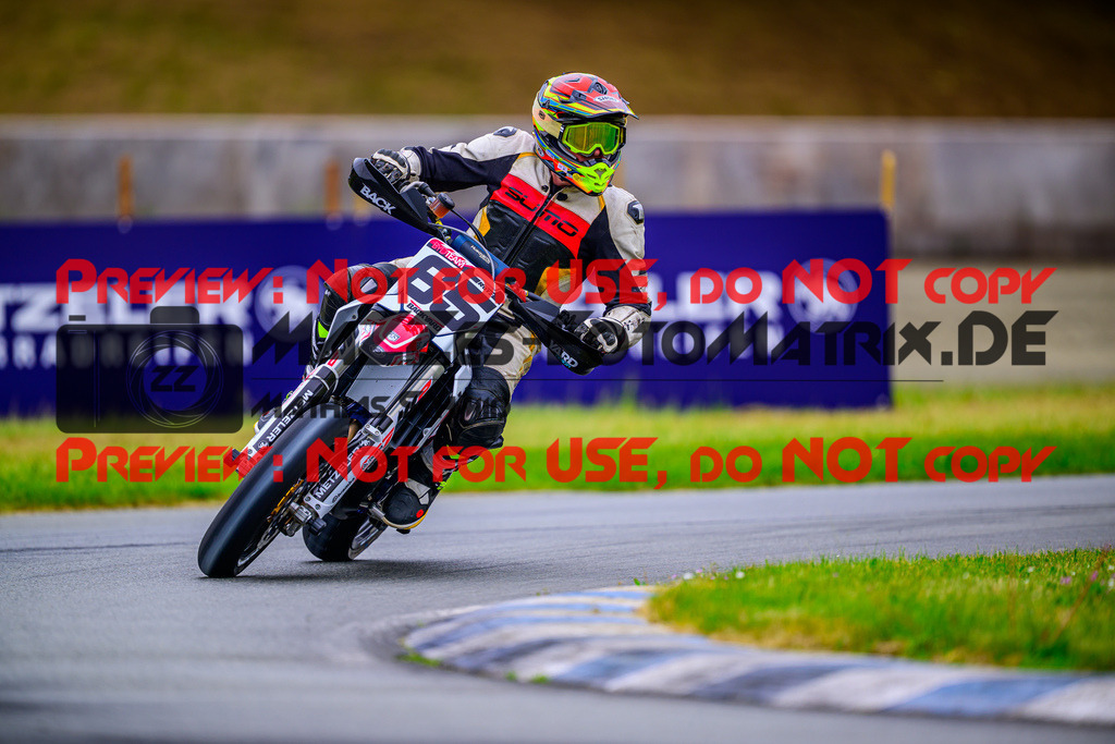 MaZZes_Fotomatrix_20250503_6007705_3843 | UE40