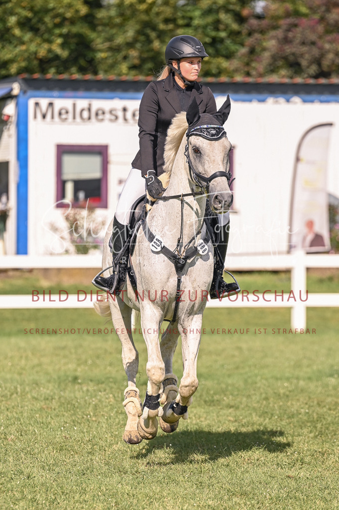 Schugtsche-Düren.2024-07.Amat.Springprf.A__-124 | Schugtsche Fotografie - Realisiert mit Pictrs.com