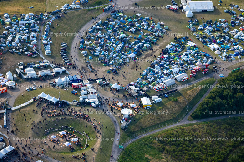 Luftbild Neukirchen-Vluyn-5448 | Musik- Konzert " Dong Open Air " auf der Freilichtbühne in Neukirchen-Vluyn im Bundesland Nordrhein-Westfalen, Deutschland - Realisiert mit Pictrs.com