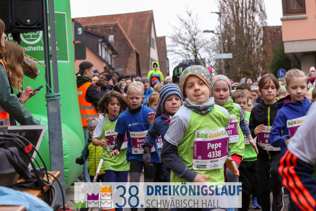 400m AOK Junior Cup | 3 Koenigslauf 2024 400m AOK Junior Cup - Realisiert mit Pictrs.com