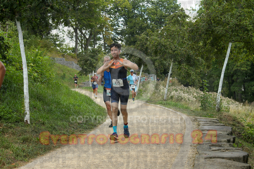 250824_1356_EX1_4308 | Sportfotografie im Rhein-Sieg Kreis, Köln, Bonn, NRW, Rheinland Pfalz, Hessen, etc. Unser Tätigkeitsfeld umfasst den Laufsport vom Volkslauf über den Marathon, Duathlon, Triathon bis zum Ultralauf wie Kölnpfad Ultra oder Schindertrail.