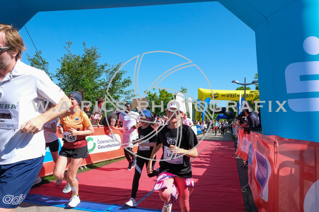 ..... | LINZ,AUSTRIA,27.April 24, Int. 3 Brückenlauf Linz  , Image shows: Photo: WAPICS / Michael ring