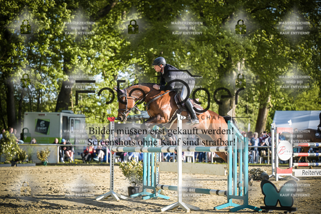 DOS_3989 | Entdecke hochwertige Reitturnierfotos von Foto Oger. Professionell, emotional und authentisch – jetzt Lieblingsmomente im Shop bestellen.Deutschlandweite Turnierfotografie. - Realisiert mit Pictrs.com