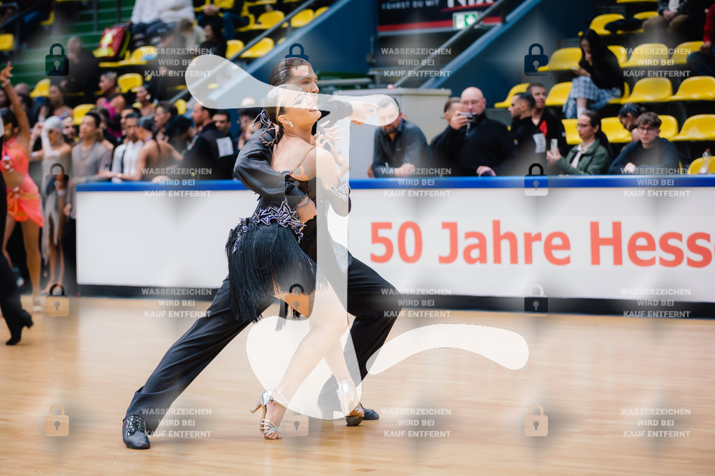 Hessen Tanzt WDSF International Open Latin 11th (43) Justin Lauer _ Rita Schumichin (TSC Saltatio Neustadt im TV 1860 Mußbach)-2025-05-18-3693 | Webshop for digital downloads and prints of dance sport, event & show photographer Julian Link - Realisiert mit Pictrs.com