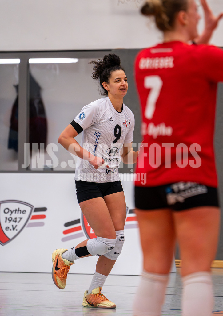 Volleyball I Frauen I Saison 2025-2026 I 2 Bundesliga Pro I 17. Spieltag VFL Oythe - VC Stralsund I 1382 | Maria Petkova (9,VFL Oythe) - Realisiert mit Pictrs.com