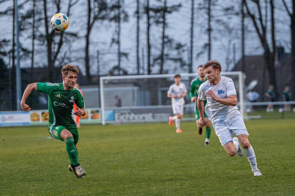 Fußball I Herren I Saison 2025-2026 I Landesliga Weser-Ems I 23. Spieltag I SFN Vechta - BW Lohne II I 01613 | jns.sportfotos - Realisiert mit Pictrs.com