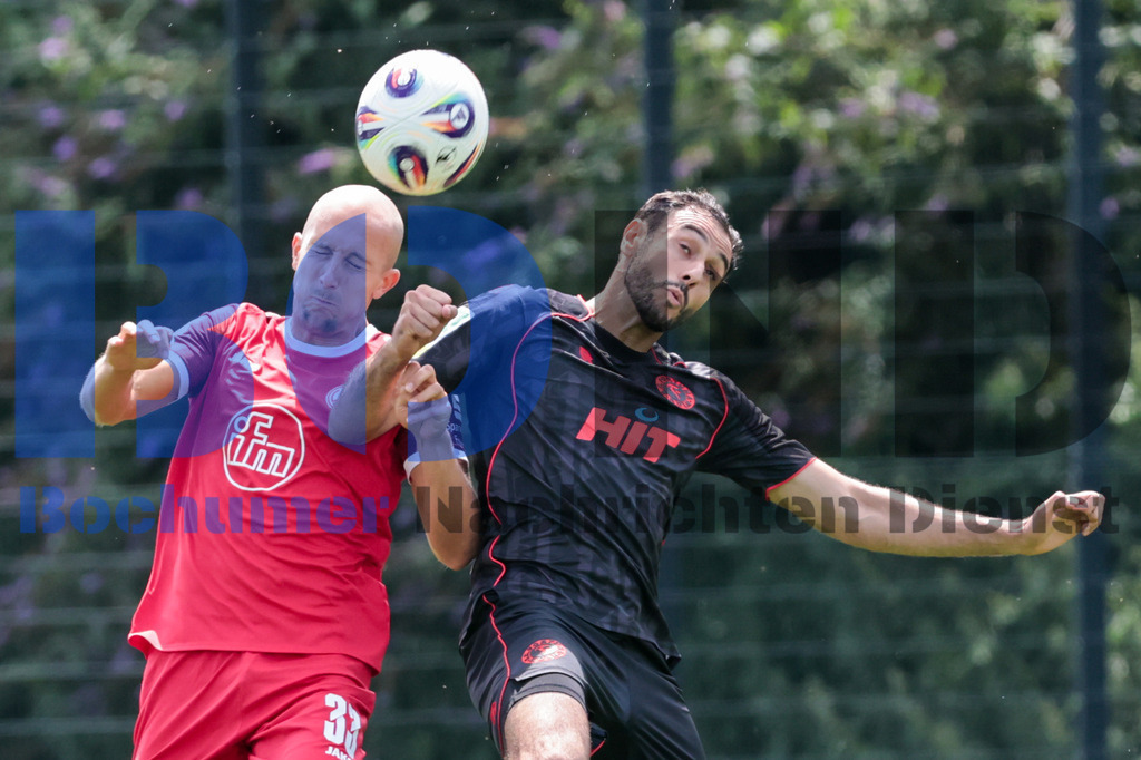 SES_ESSFKO20250712-9 | bond - Realisiert mit Pictrs.com