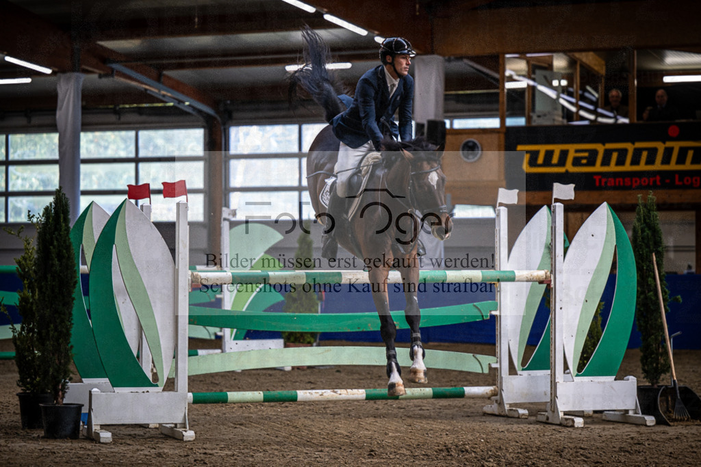 DOS_2252 | Entdecke hochwertige Reitturnierfotos von Foto Oger. Professionell, emotional und authentisch – jetzt Lieblingsmomente im Shop bestellen.Deutschlandweite Turnierfotografie. - Realisiert mit Pictrs.com