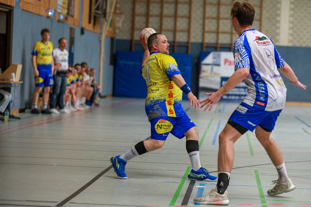 SVN_TVIssum_250426_096 | Bildergalerie von Sport-Ereignissen aber auch von weiteren spannenden Dingen - nicht nur vom Niederrhein. In Anlehnung an den bekannten Spruch von Hanns Dieter Hüsch heißt das Motto: "Niederrhein ist überall".  - Realisiert mit Pictrs.com