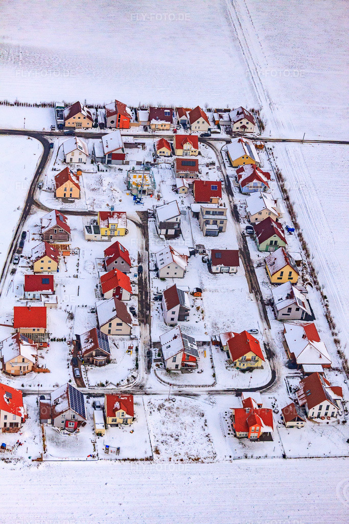 Luftbild: Neubaugebiet Brotäcker bei Schnee in Steinweiler im Bundesland Rheinland-Pfalz in Deutschland. Foto: IMG_23772.jpg vom 16.01.2010 durch Werner Riehm/FLY-FOTO.de