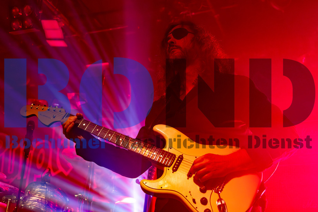 SES_NURPUR20250102-37 | bond - Realisiert mit Pictrs.com