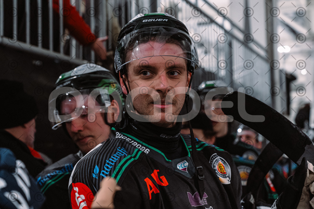 Alligators_vs_Deggendorf_30_11_2025-101 | Höchstadt Alligators Fotogalerie: Eishockey-Action aus Franken. Professionelle Spielfotos, Portraits & Stadionbilder zum Download. Jetzt entdecken! - Realisiert mit Pictrs.com