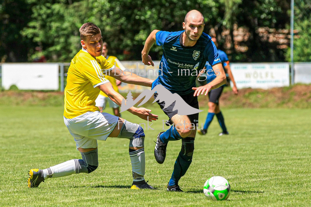 993T1779 | SpVgg Zwieselau (gelb) - TSV Bodenmais, re. Tobias Wolf