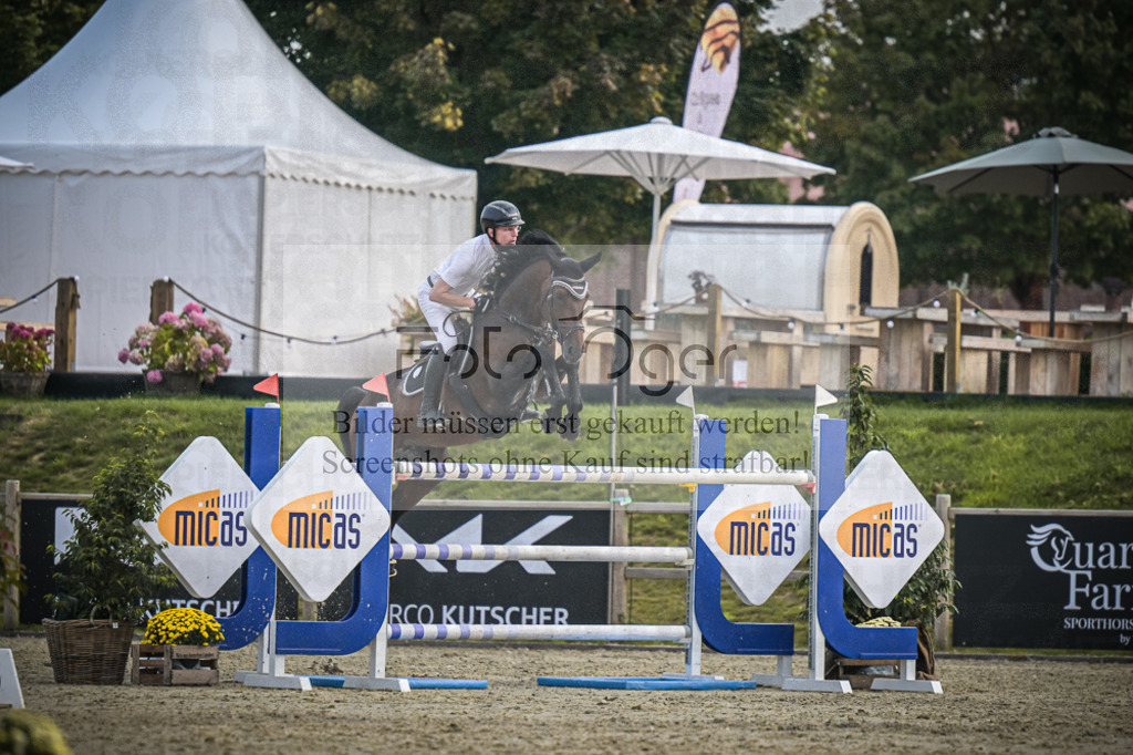 DOS_3717 | Entdecke hochwertige Reitturnierfotos von Foto Oger. Professionell, emotional und authentisch – jetzt Lieblingsmomente im Shop bestellen.Deutschlandweite Turnierfotografie. - Realisiert mit Pictrs.com
