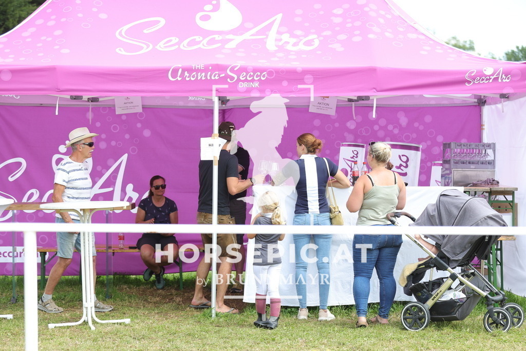 0P6A6246 | Willkommen bei Brunnmayr - Design & Fotografie – Ihrem Spezialisten für Reitturniere und Pferdeveranstaltungen in Oberösterreich, Salzburg und Bayern! Seit über 17 Jahren sind wir leidenschaftlich dabei.