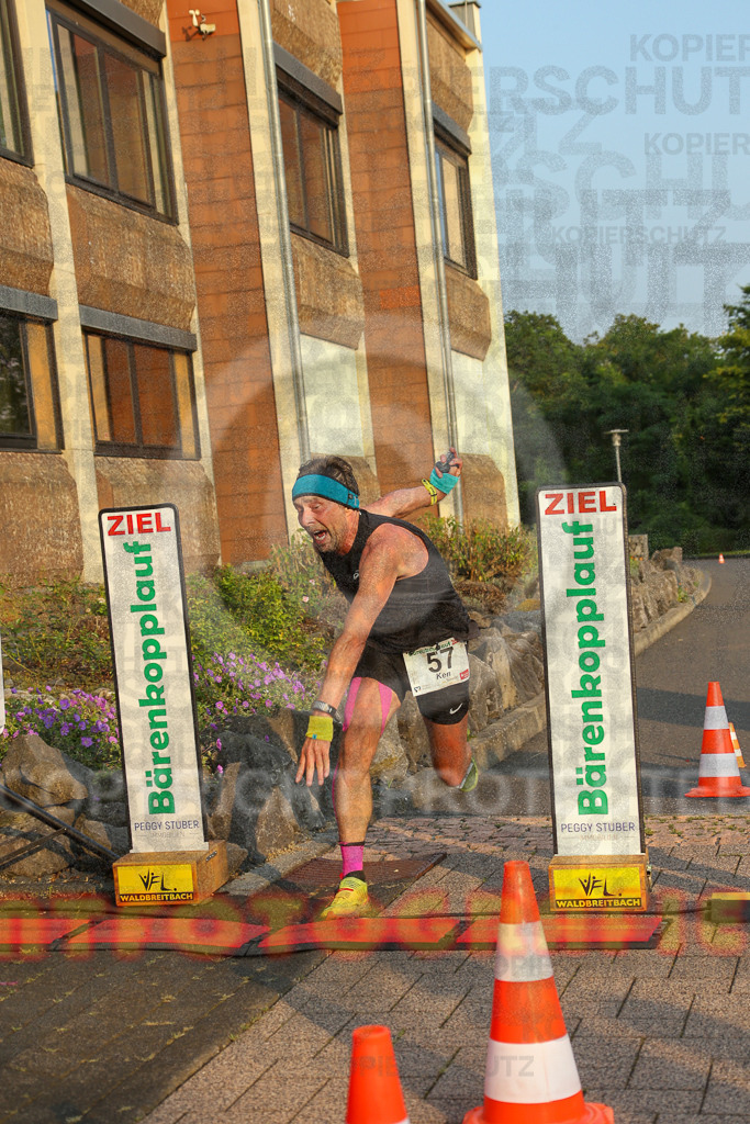 240802_1925_EX1_6385 | Sportfotografie im Rhein-Sieg Kreis, Köln, Bonn, NRW, Rheinland Pfalz, Hessen, etc. Unser Tätigkeitsfeld umfasst den Laufsport vom Volkslauf über den Marathon, Duathlon, Triathon bis zum Ultralauf wie Kölnpfad Ultra oder Schindertrail.