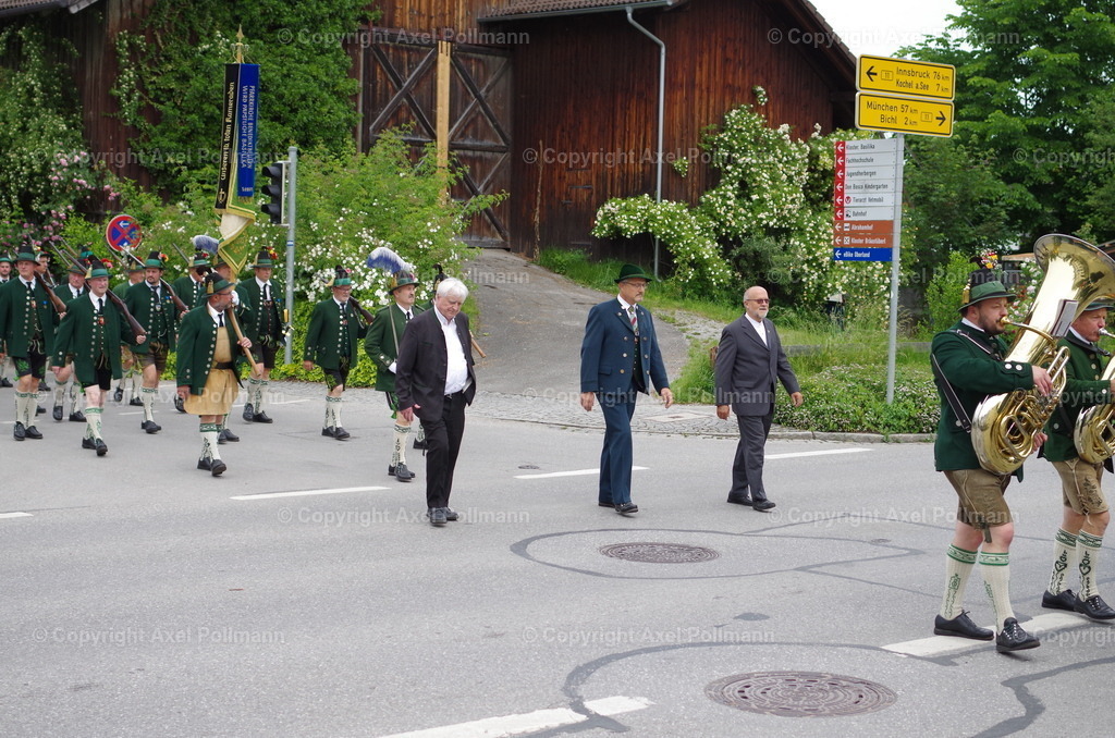 IMGP5734 | fotografiert von Axel PollmannLeonhardi Wallfahrt Benediktbeuern und Murnau, Fronleichnam, Fasching, Landschaft im Loisachtal und Benediktbeuern  - Realisiert mit Pictrs.com