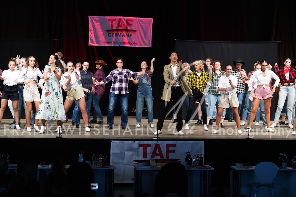 FW700657 | FRANK WIESEHAHN MEDIA - Realisiert mit Pictrs.com