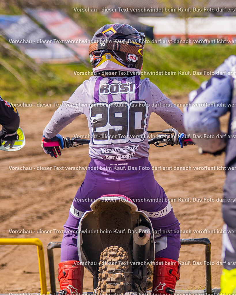 04_13_Bensdorf_Ladies-2458 | Sportfotografin aus Berlin-Brandenburg mit Fokus auf Motocross. Ich halte deine sportliche Leistung und echte Emotionen auf und neben der Strecke professionell fest. Entdecke die Fotos von deinem Rennen und bestelle sie direkt hier im Shop.