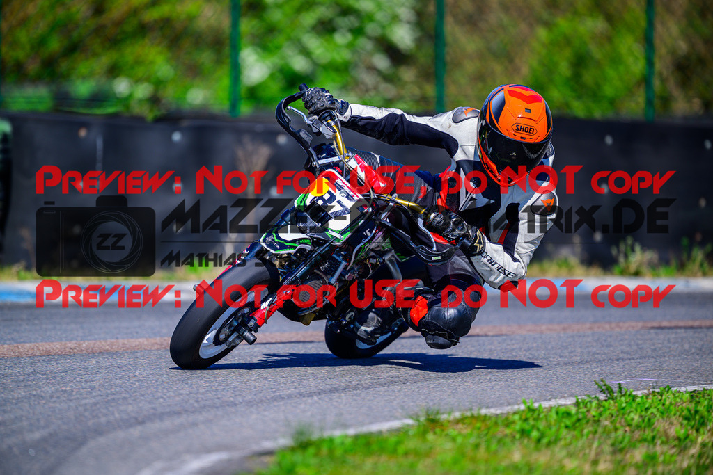 MaZZes_Fotomatrix_20250404_6007705_9024 | Fotograf Mathias Schmid
Sportfotograf,
Eventfotograf,
Hochzeitsfotograf,
Portraitfotograf