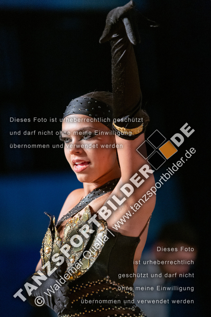 20250504-01545 | Hier finden Sie Tanz Bilder vom Latein und Standard Formationen tanzen. Sportbilder vom Tanzsport. Schöne Fotos und von Weltmeisterschaft, Europameisterschaft, Bundesliga, Regionalliga, Oberliga und Landesliga sowie von GOC Stuttgart, DanceComp, WM Bremen