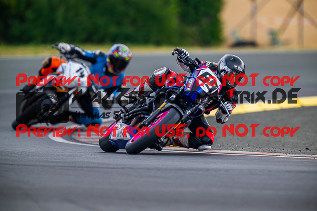 MaZZes_FotoMatrix_220723_6097 | IDM1000