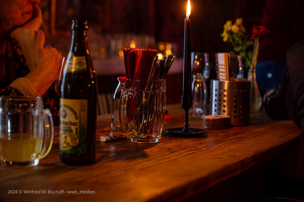 wwb-2411-0085 | <Fotografie> <Video> <Film> <Winfried Bischoff> - Realisiert mit Pictrs.com