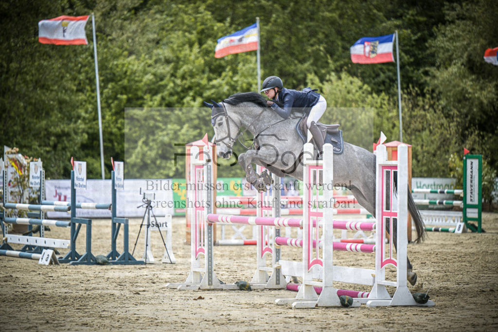 DOS_4888 | Entdecke hochwertige Reitturnierfotos von Foto Oger. Professionell, emotional und authentisch – jetzt Lieblingsmomente im Shop bestellen.Deutschlandweite Turnierfotografie. - Realisiert mit Pictrs.com