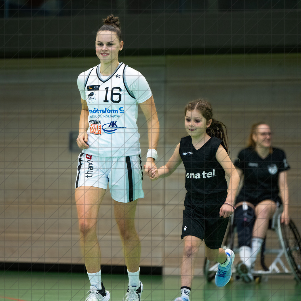 2. DBBL Nord 24/25 | 20.10.2024 | BBC OS vs. Eimsbütteler TV | 2. DBBL Nord 24/25 | 20.10.2024 | BBC OS vs. Eimsbütteler TV - - - - - CREDIT, www.bullenfotos.de, Martin König, Hörner Weg 40, D-49078 Osnabrück, +4917663732967, Nutzung und Weitergabe nur zu den vereinbarten Zwecken. Presseanfragen an Urheber. Alle Rechte beim Urheber. - - - - - - Realisiert mit Pictrs.com