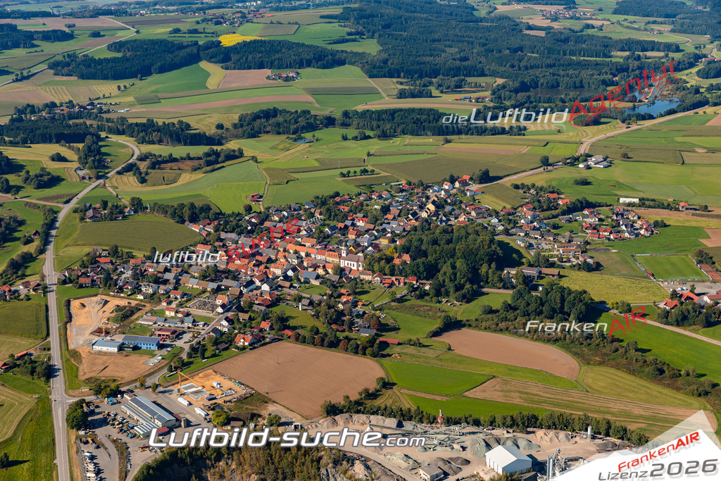 Aktuelles Luftbild von  Winklarn Kauf mit Lizenz / Bildrechten möglich- Die Luftaufnahme wurde 2021 mittels UL-Flugzeug erstellt ( keine Drohne ) - hochauflösende Kamera-Systeme von  Canon -Beste Qualität - Für grossformatige Ausdrucke geeignet. Die Geschenkidee !